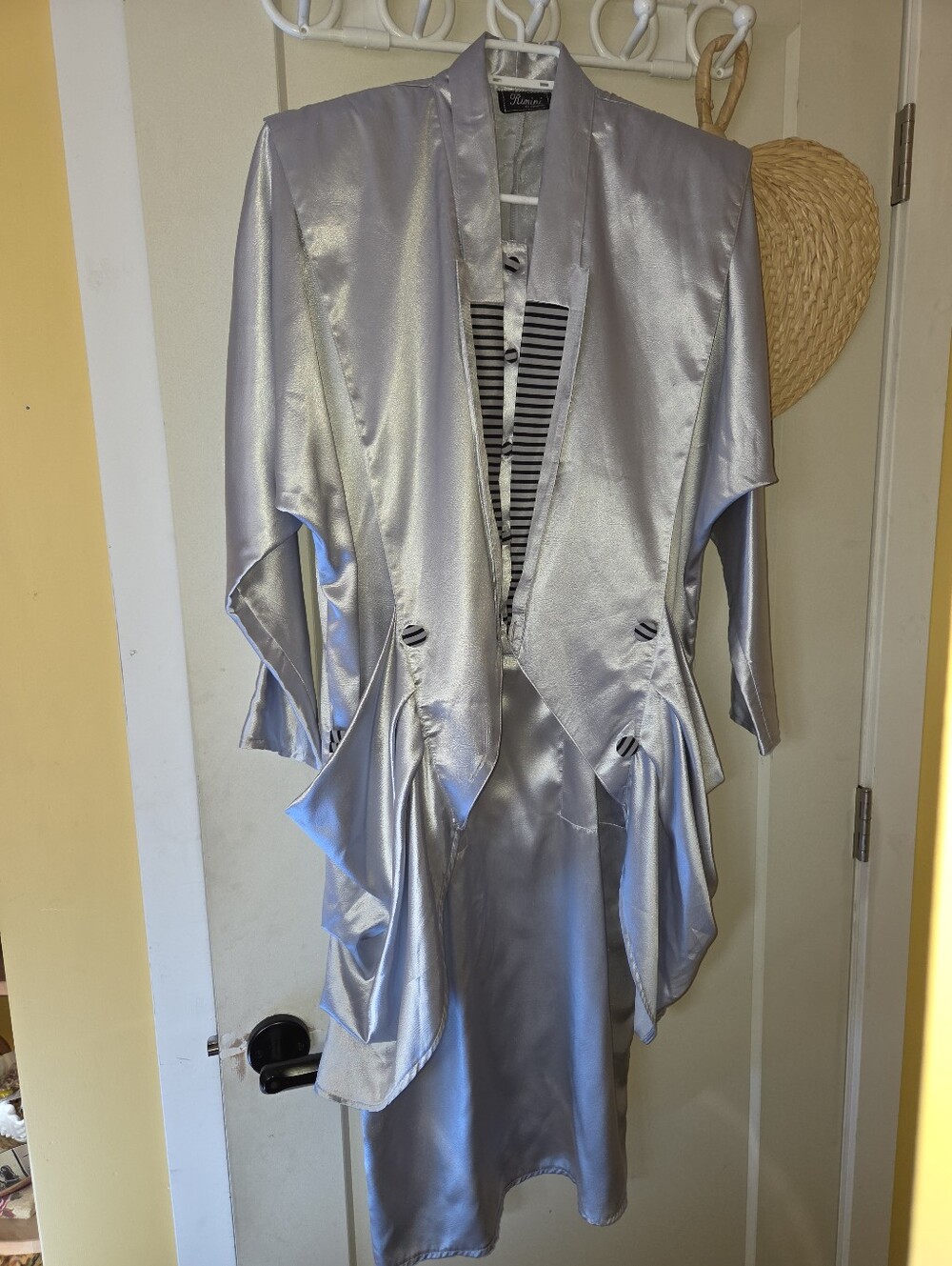 Rimini Metallic Silver Satin Blazer